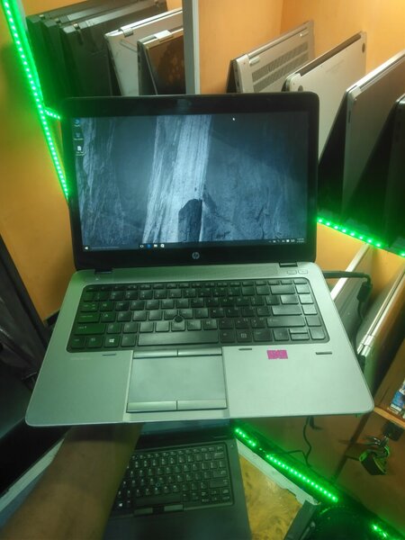 HP LAPTOP ELITEBOOK