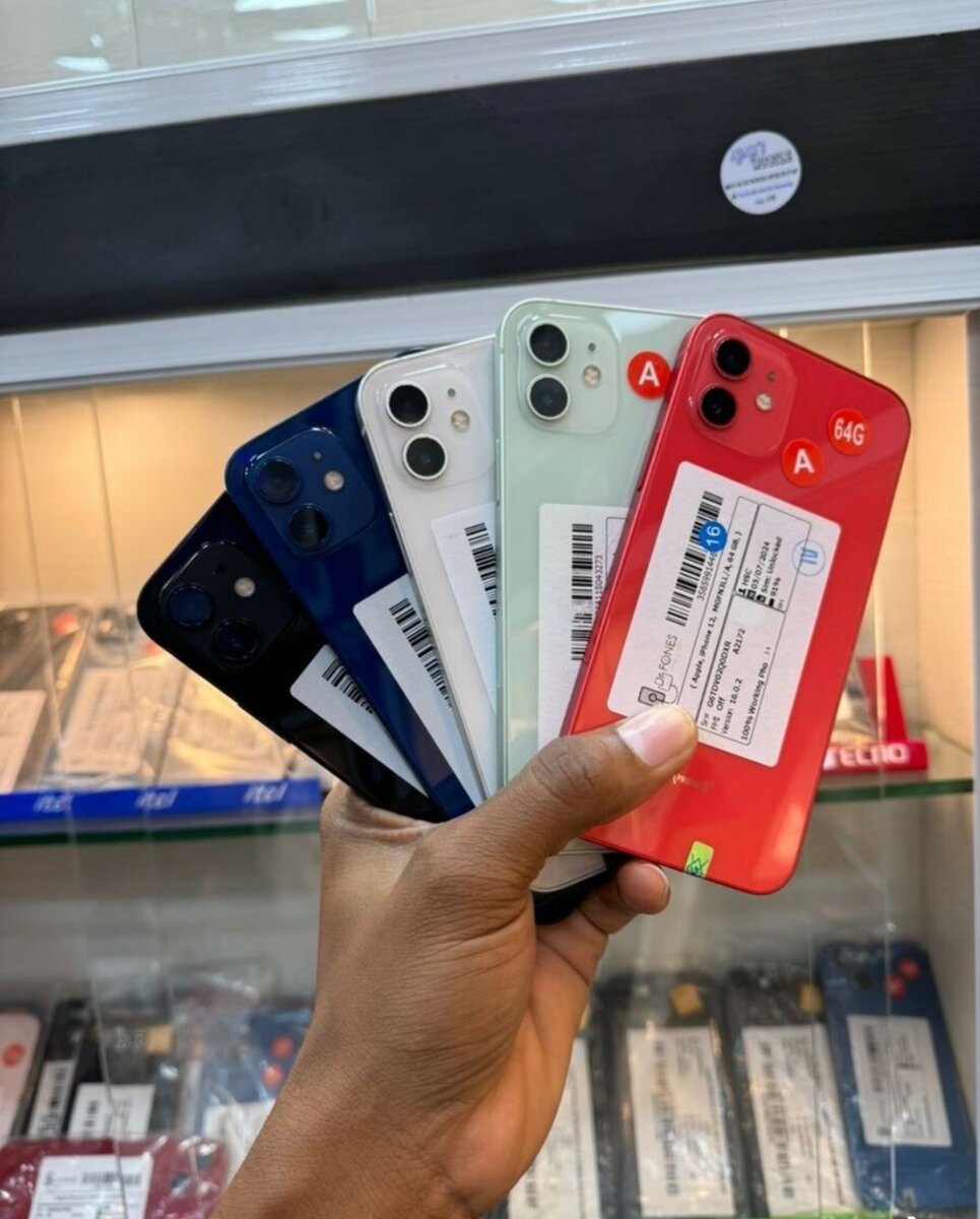 iPhones 12