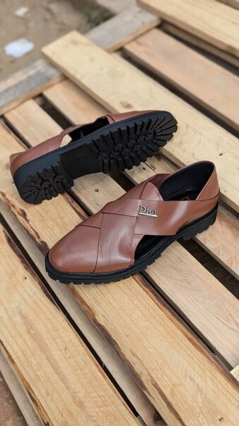 Men's shoes