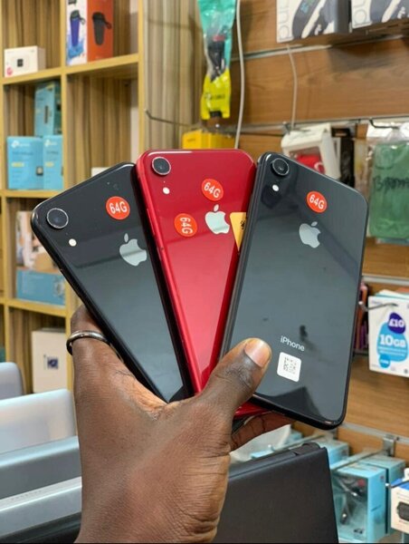 iPhone XR, 64gig available