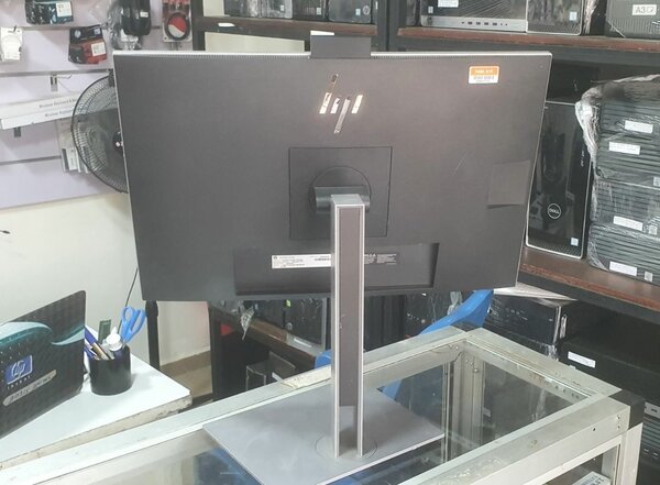 Écran hp 24 pouces + webcam
