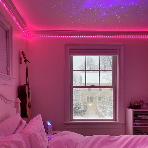 Strip light