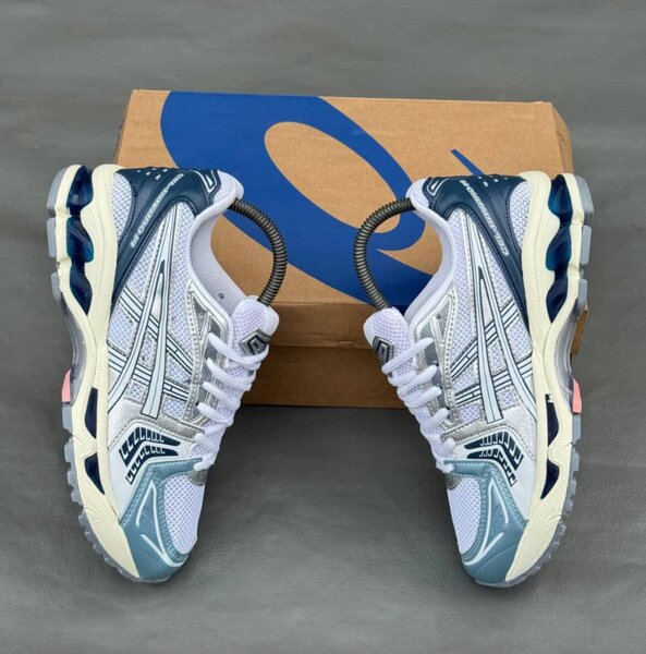 Chaussures Asics