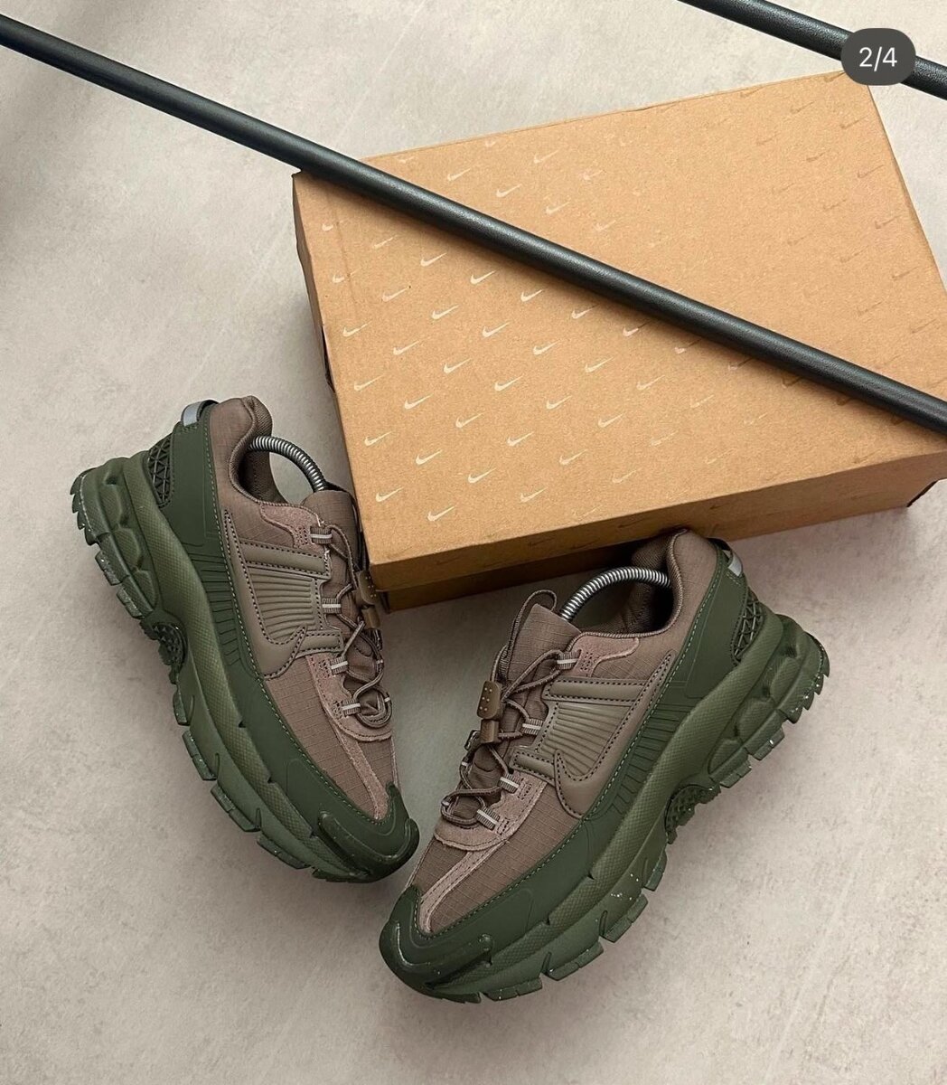 NIKE CLASSIC