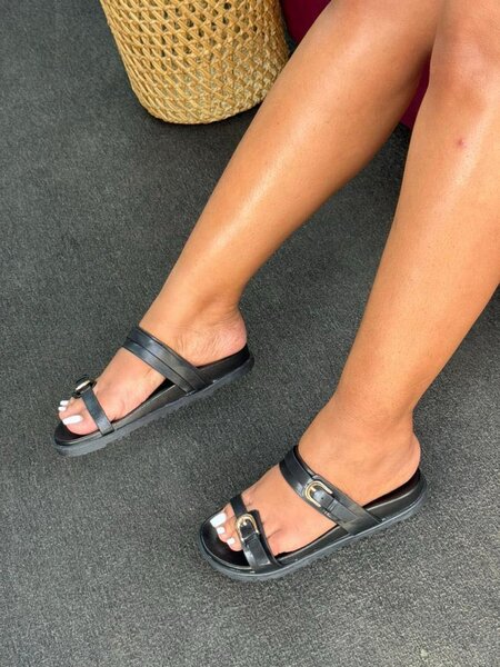 Women sandals
