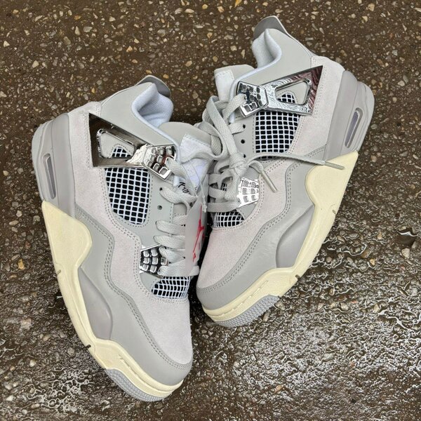 Jordan 4