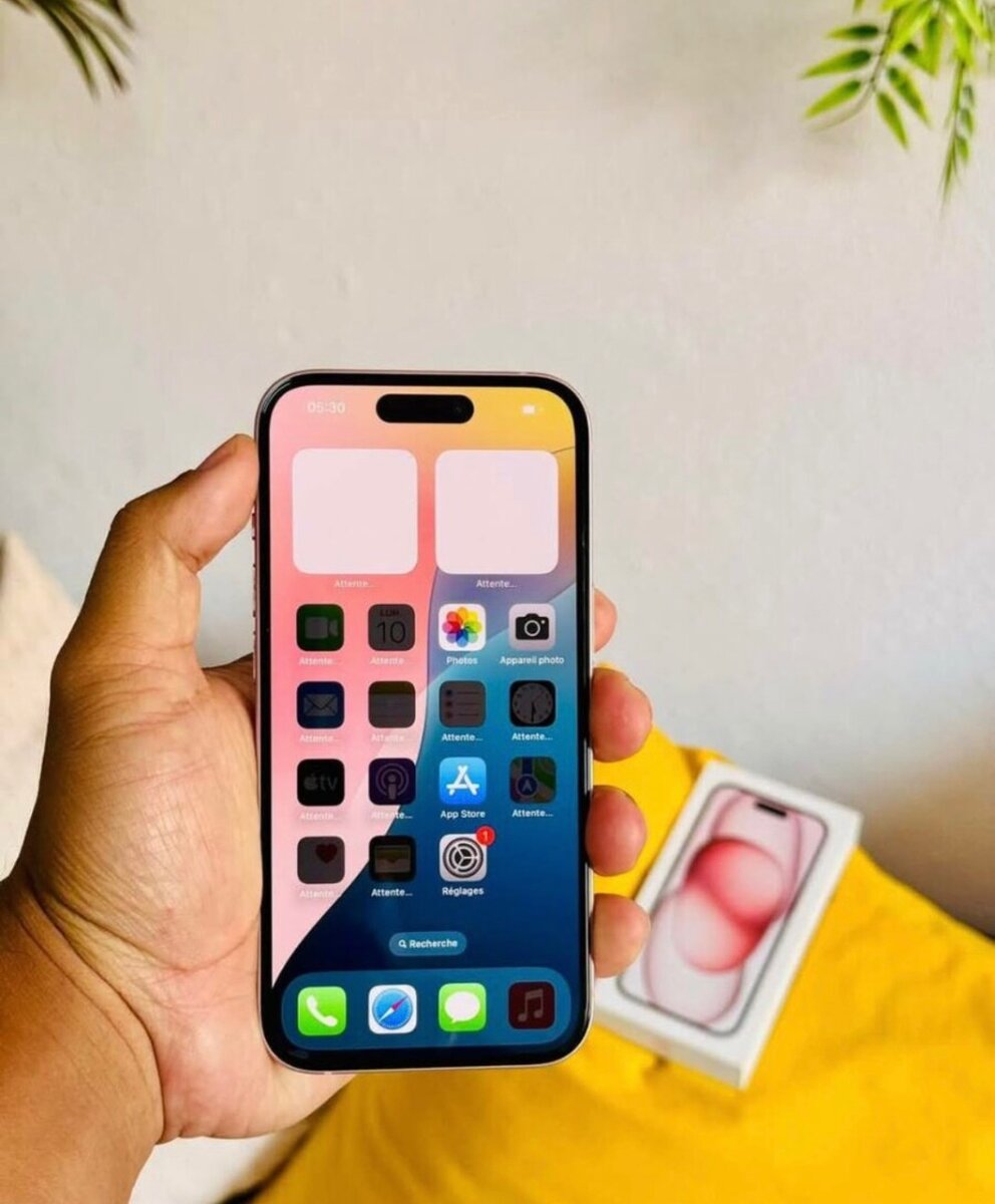 iPhone 13 Rose - 128 Go