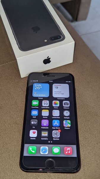 iPhone 8 Plus