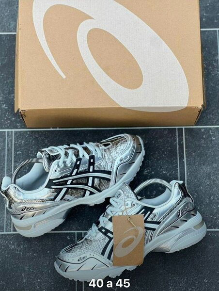 Baskets Asics tendances