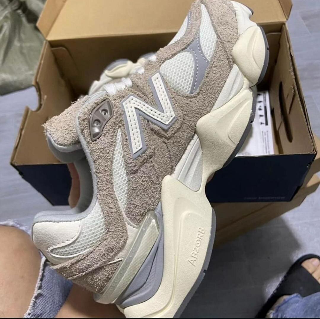 New Balance 9060