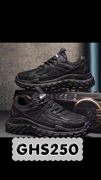 MENS SNEAKERS