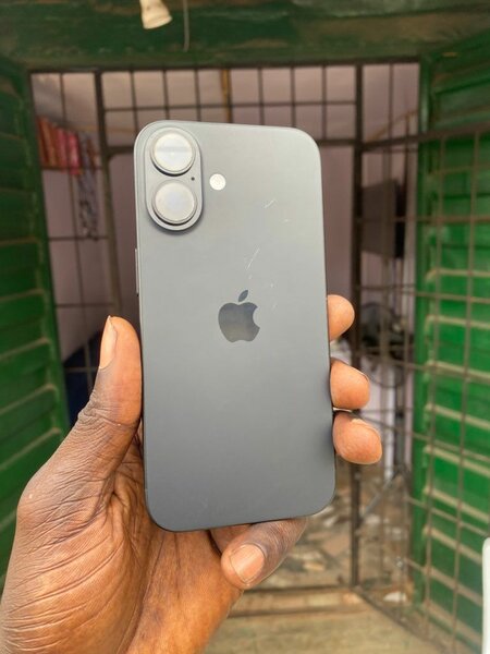 iPhone 12 Noir 64GB
