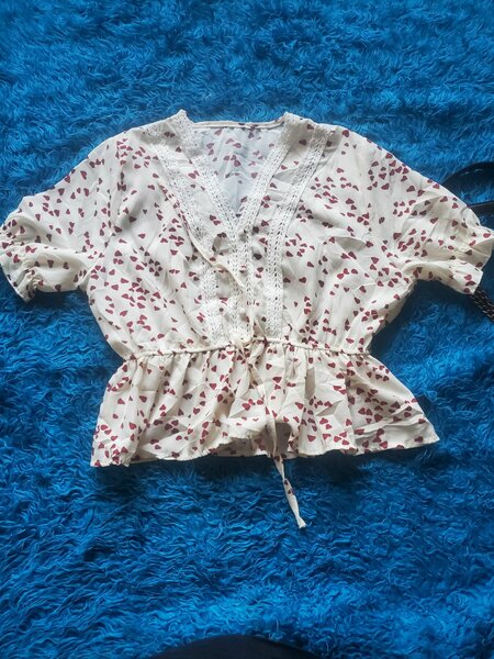 Thrift tops