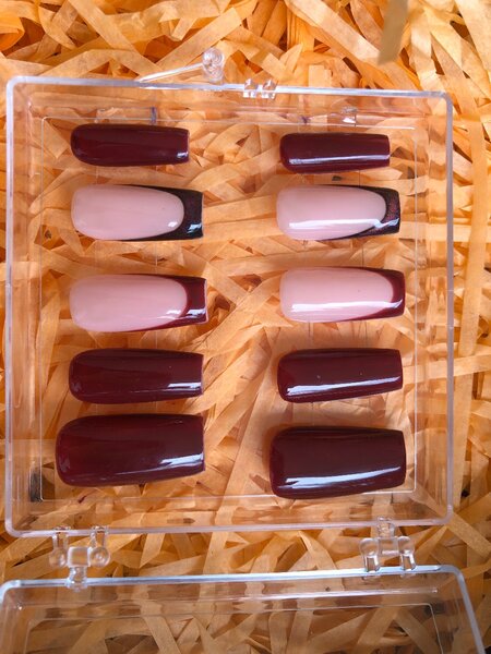 Ongles Press-on Bordeaux