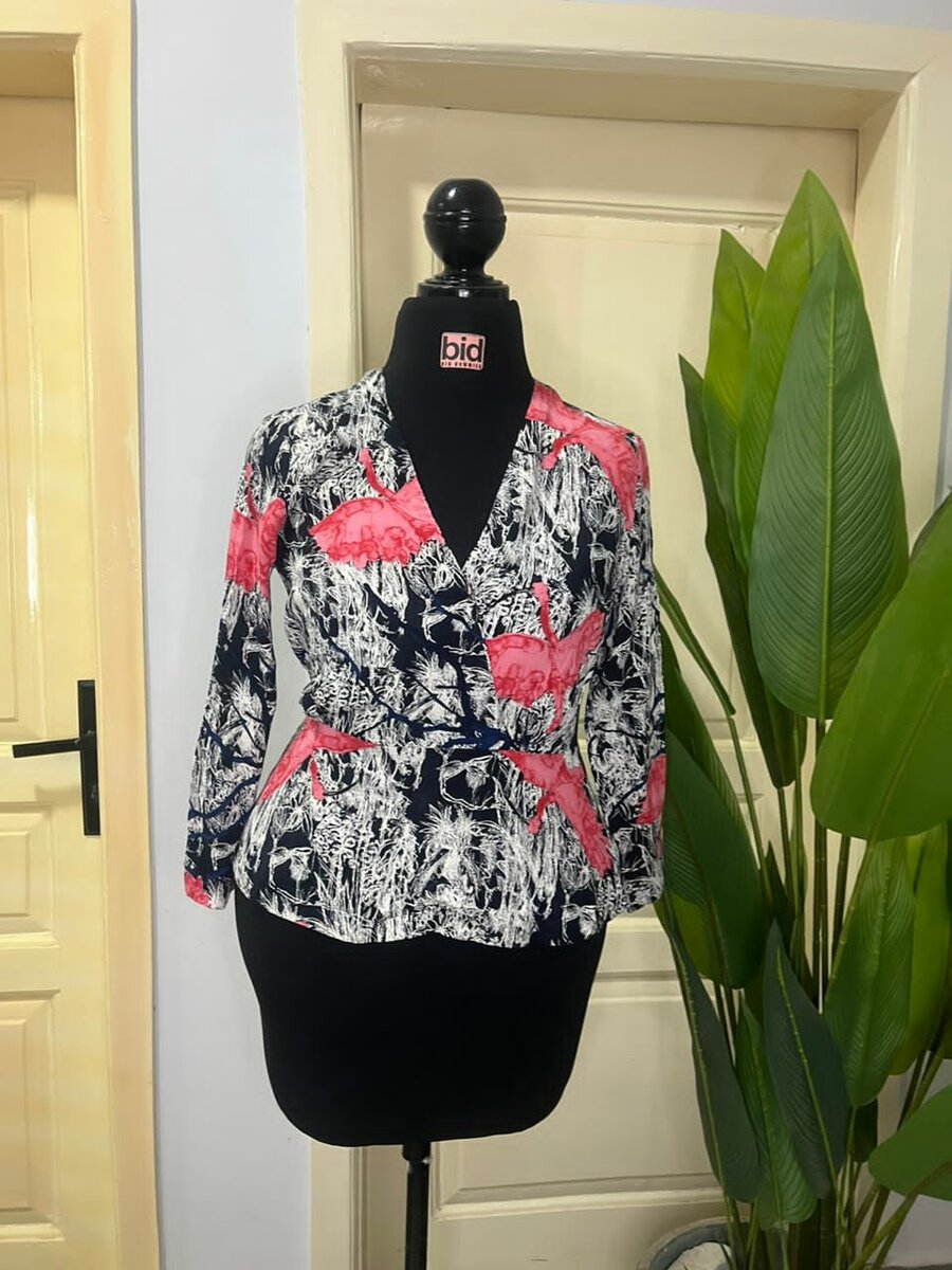 Ladies top