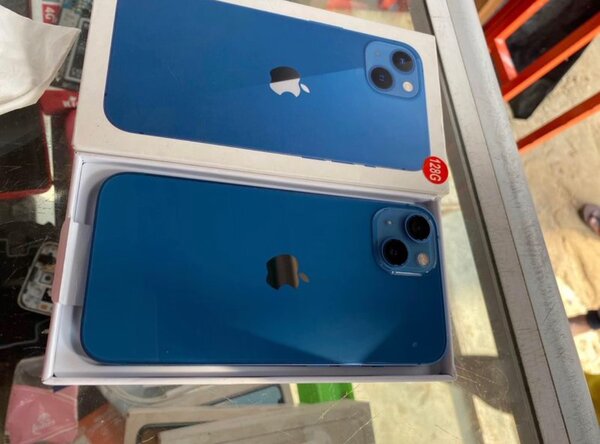 IPHONE 13 simple