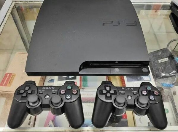 Console PlayStation 3 + 2 Manettes