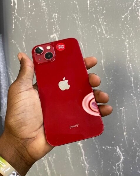 iPhone 13