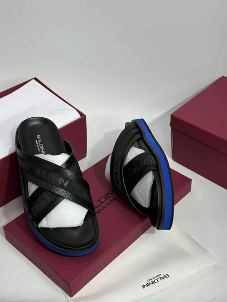 CLASSIC SLIPPER