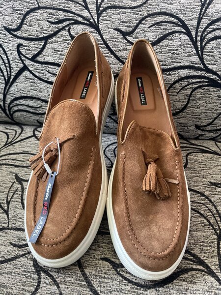 Mocassins Bata en daim