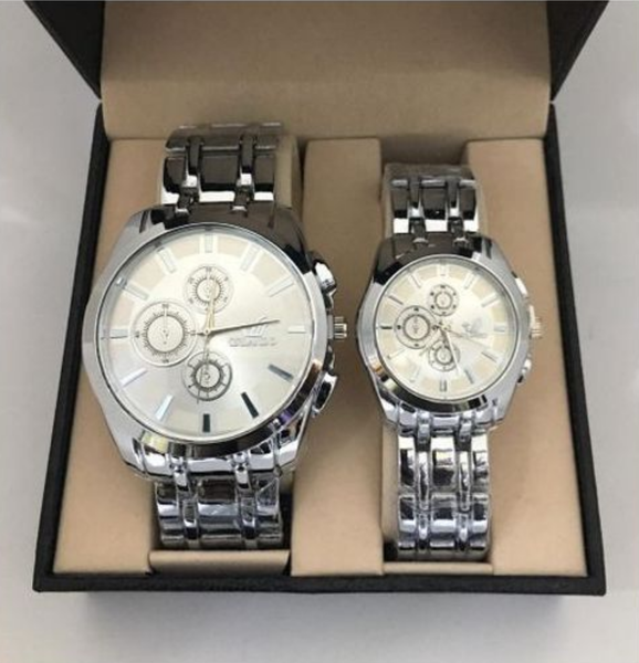 Orlando Montres Couplées Unisexe Couleur Argent Fond Blanc