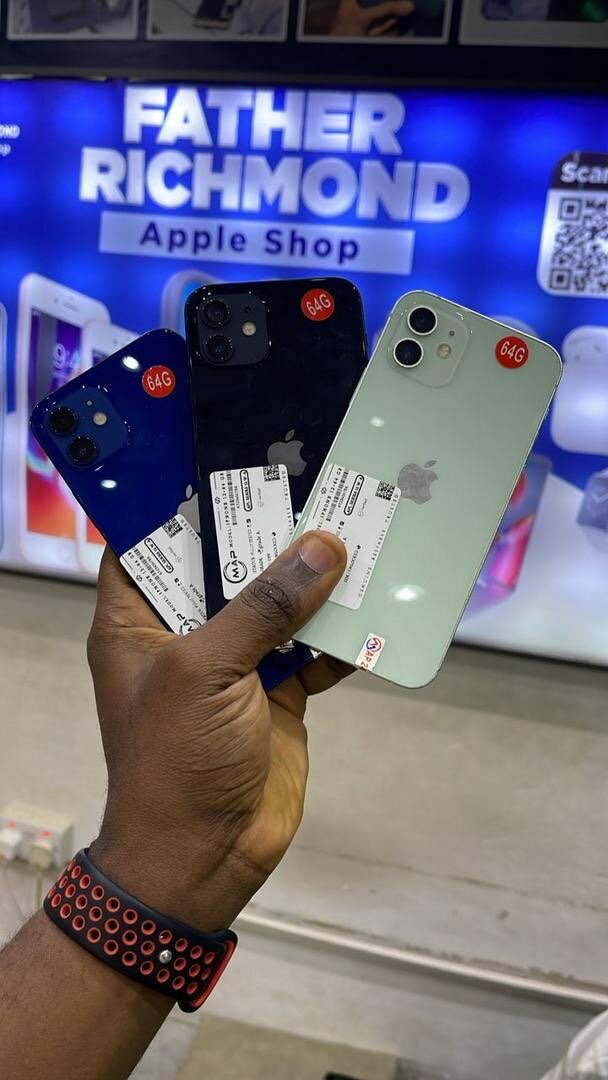 UK used iPhones