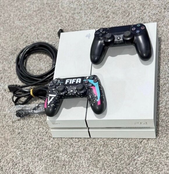PS4 standard ,pro