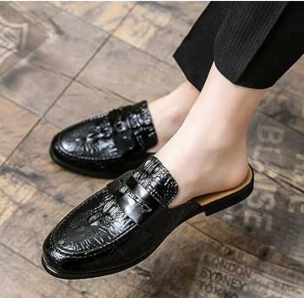 Half shoes