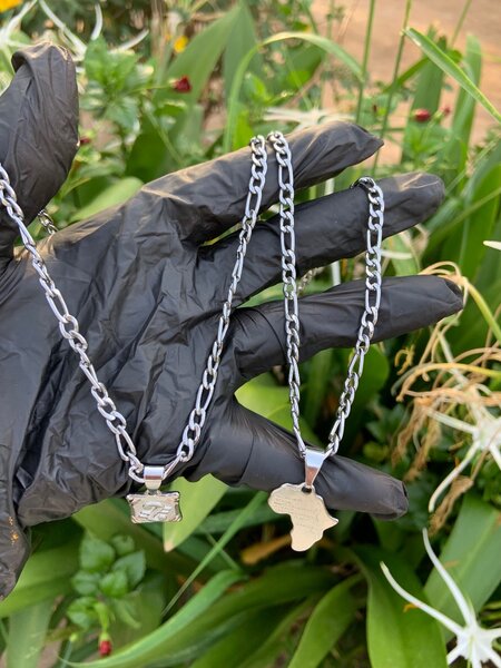 Men chain