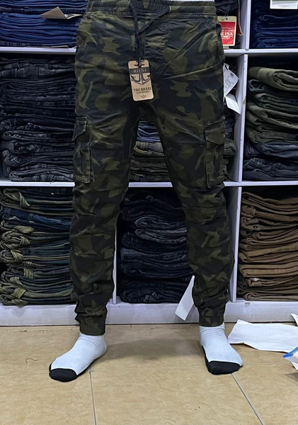khaki pants skinny