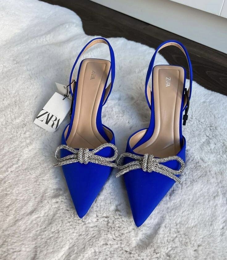 V HEELS