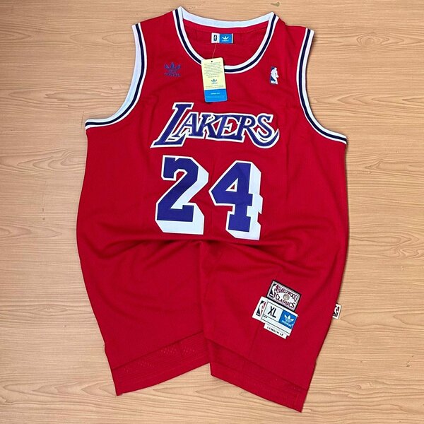 LAKERS BBALL KIT