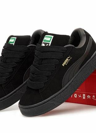 Baskets en daim colorées