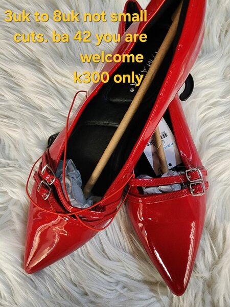 Ladies sandals