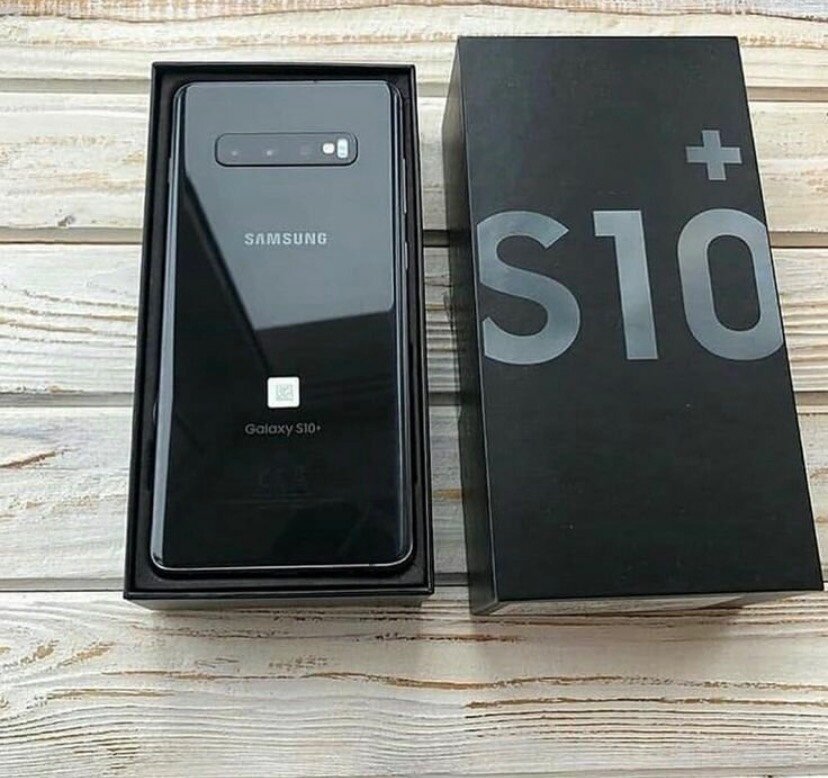 Samsung Galaxy S10+ Smartphone