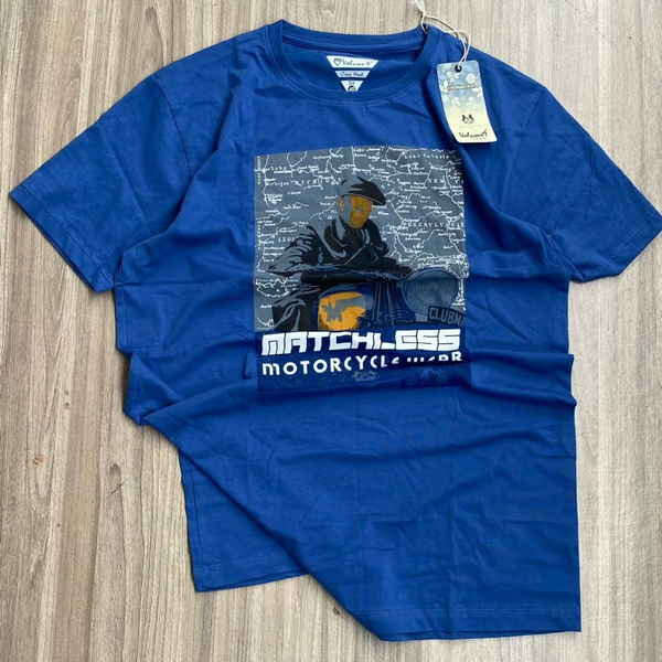 T-shirt bleu