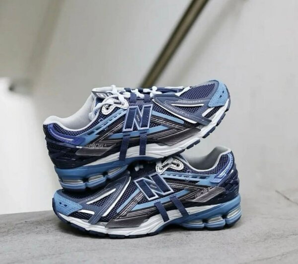 New Balance 1906r