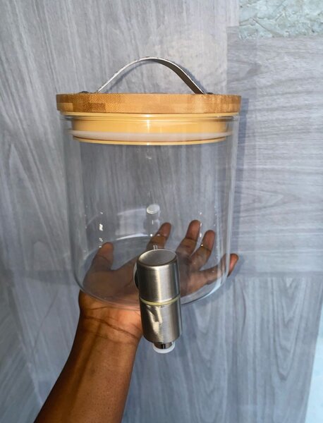 Distributeur de jus