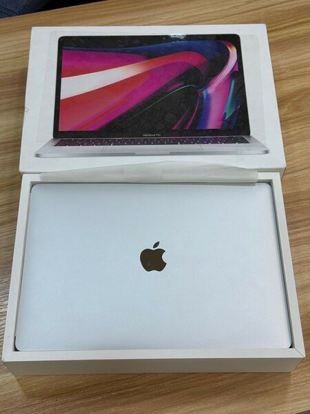 MacBook Pro 13 Retina 256Go