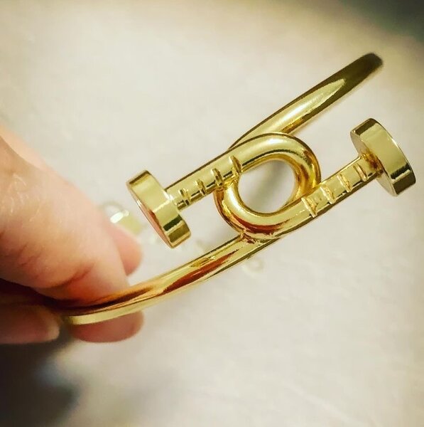 Bracelet doré acier