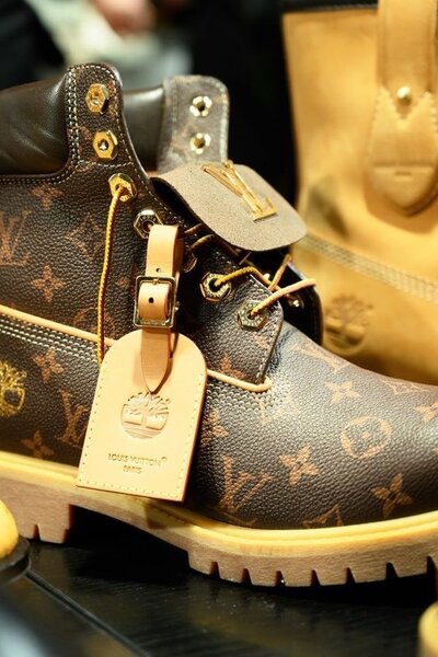 Dress boots