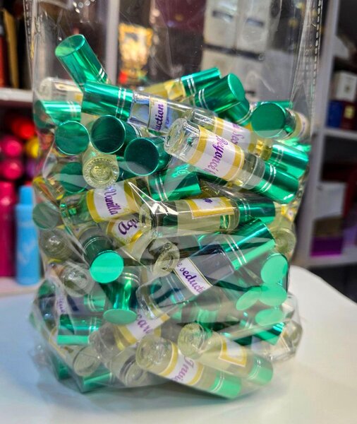 Perfume oil