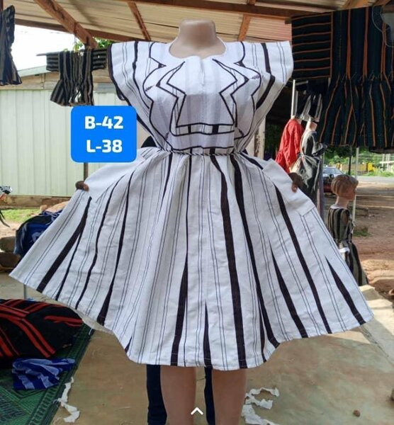 Ladies smock wear