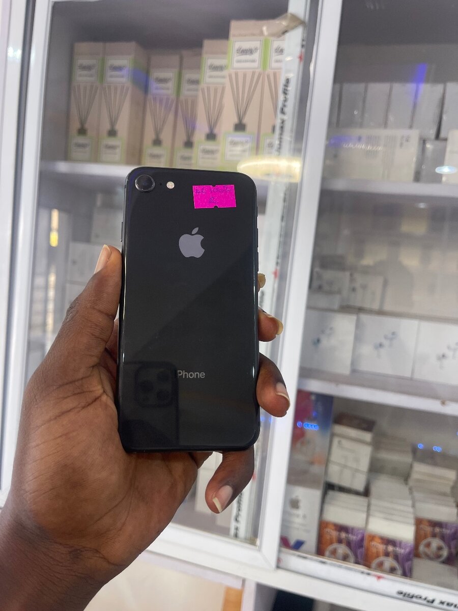 iPhone 8