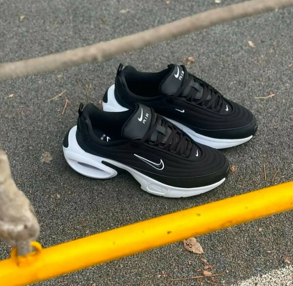 NIKE CLASSIC