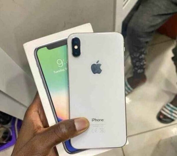 iPhone X 64GB Argent Reconditionné