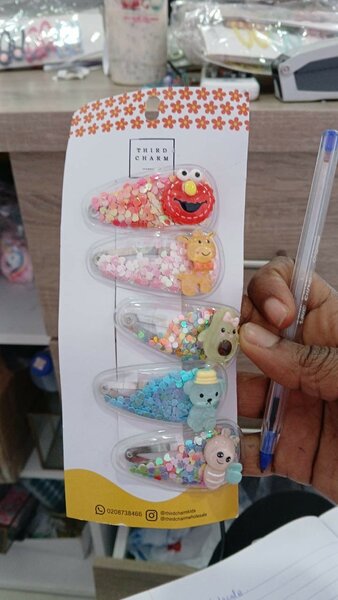 Hair clips