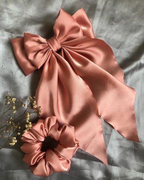 hair ribbon