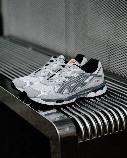 BASKET ASICS