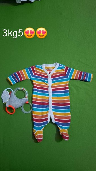Pyjama rayé bébé doux